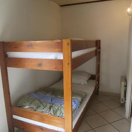 Maison Mitoyenne Proche De La *